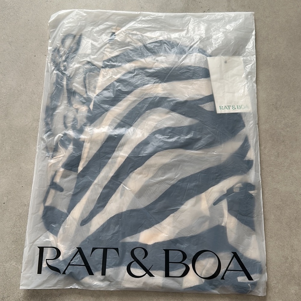 Lazure Skirt x Rat & Boa - Picture 3 of 3